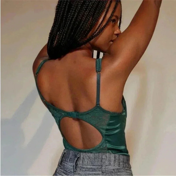 Urban Outfitters Green Satin & Lace Corset Bustier Bodysuit Out from Under Sz XS - Picture 3 of 10